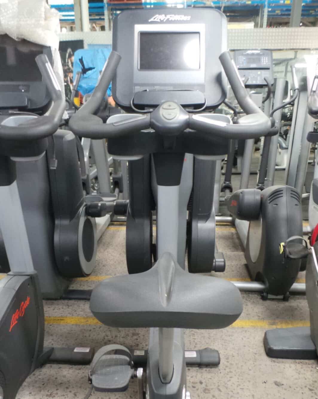 Life Fitness Lifecyle 95C Upright Bikes With 10" Discover SI ex gym equipment for sale