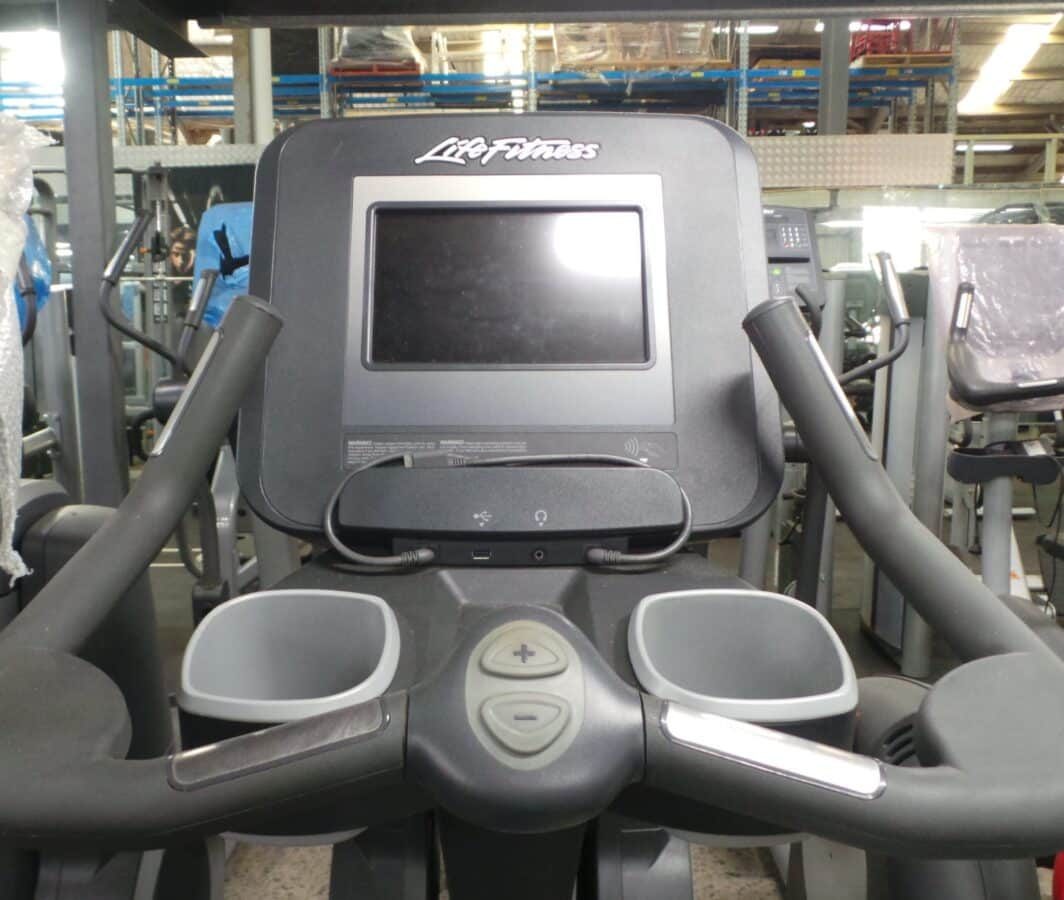 Life Fitness Lifecyle 95C Upright Bikes With 10" Discover SI user interface