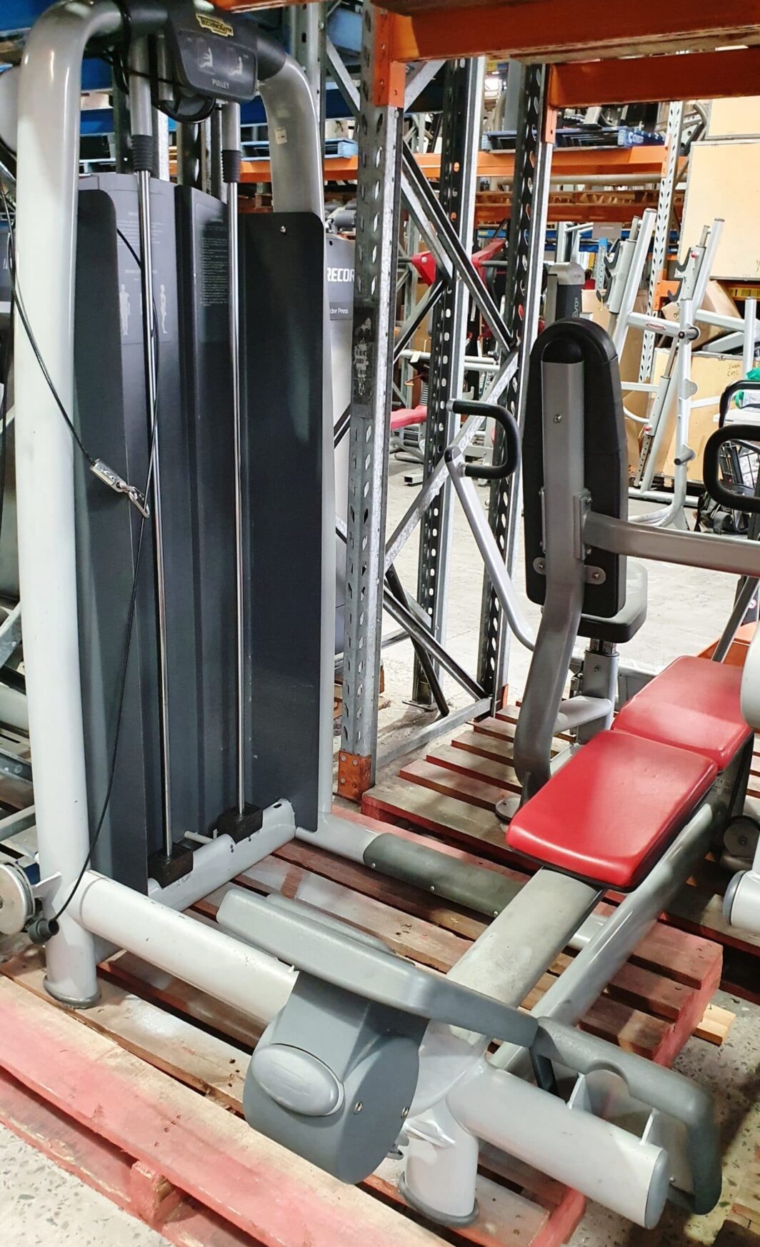 Technogym Selection Series Red Package low row machine