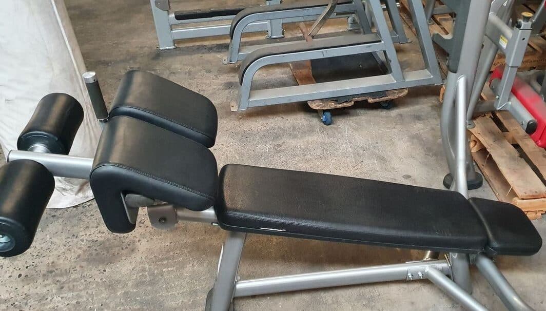 Life Fitness Signature Olympic Decline Bench second hand used gym equipment