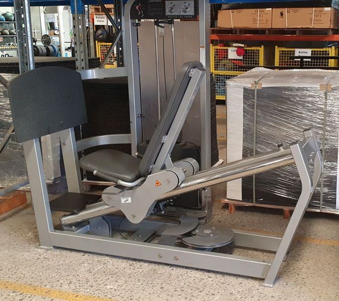 Life Fitness Pro 2 Seated Leg Press second hand gym equipment